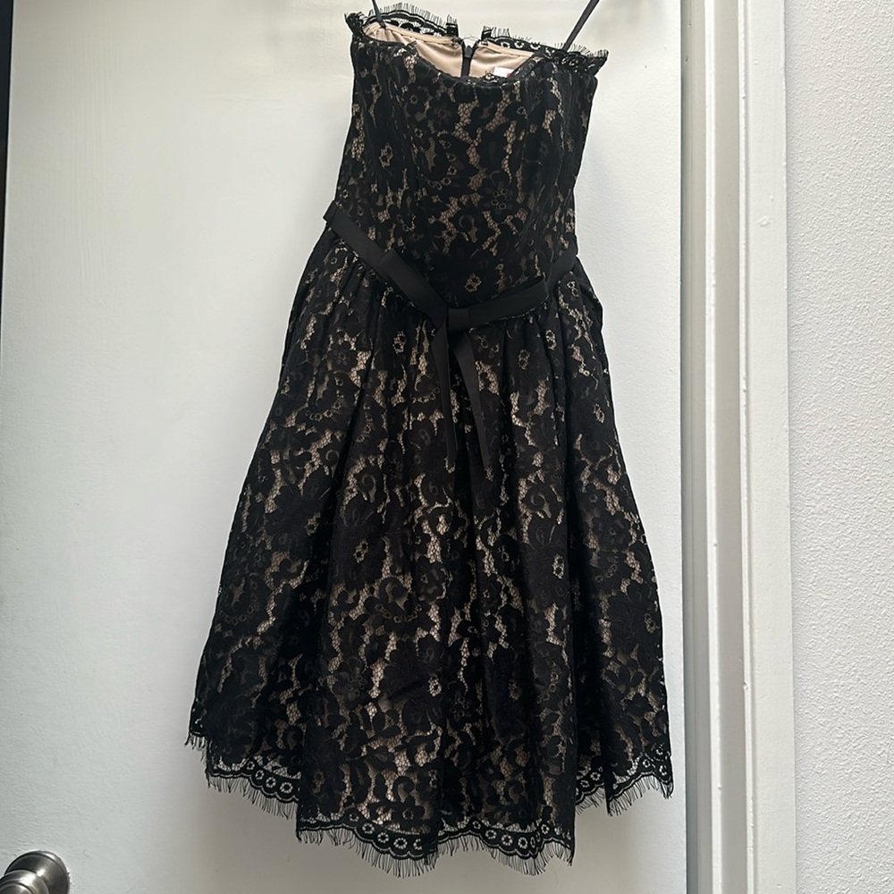 Black lace strapless cocktail dress Neiman Marcus size 2
